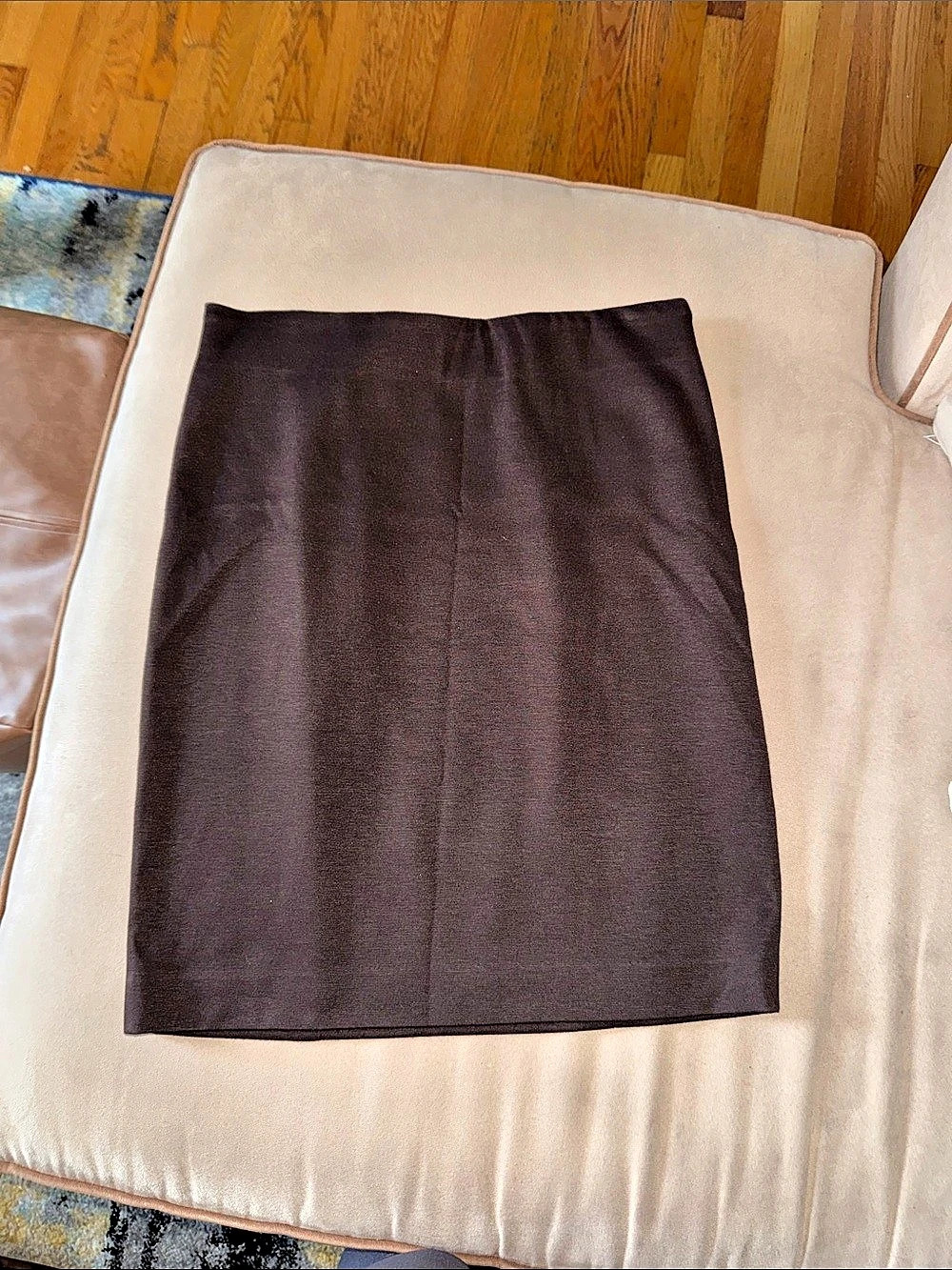 Vince Camuto Pencil Skirt in Brown Size 8 Like New